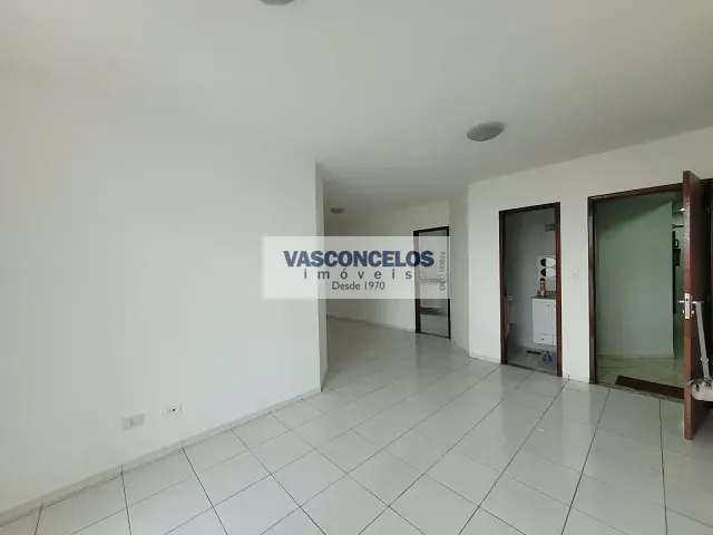 Apartamento com 100m² 3 quartos e 1 banheiro, para alugar, no bairro Jardim São Dimas em São José dos Campos