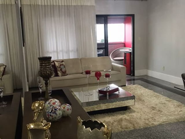 Apartamento com 200m² 3 quartos e 5 banheiros, à venda ou para alugar, no bairro Bosque da Saúde em Cuiabá