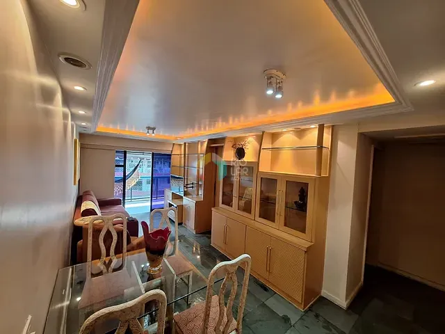 Apartamento com 86m² 2 quartos e 2 banheiros, à venda, no bairro Copacabana em Rio de Janeiro