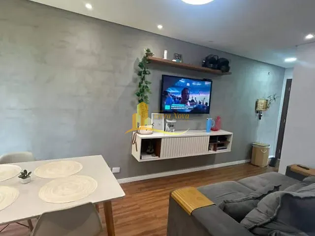 Apartamento 2 quartos e 1 banheiro, à venda, no bairro Vila Carmosina em São Paulo
