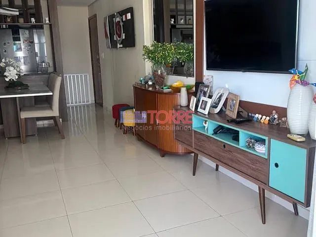 Apartamento 2 quartos e 2 banheiros, à venda, no bairro Nossa Senhora da Vitória em Ilhéus