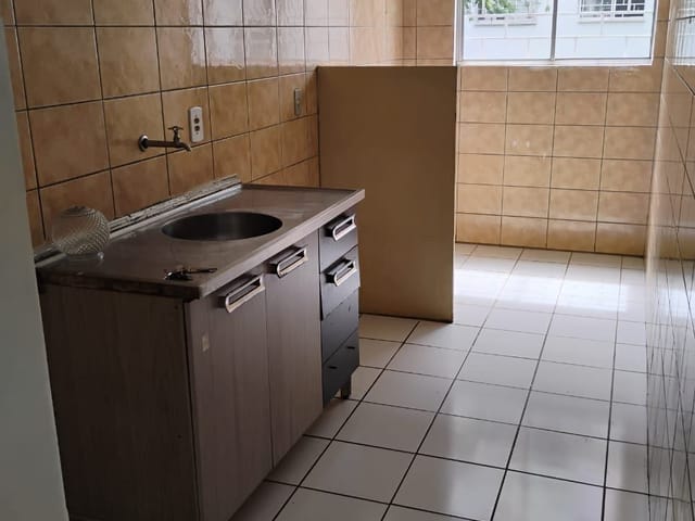 Apartamento 2 quartos e 1 banheiro, à venda, no bairro Nova Olinda em Londrina