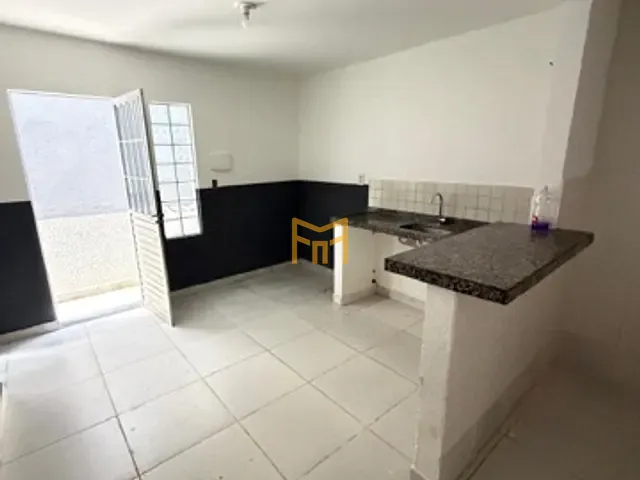 Apartamento 1 quarto e 1 banheiro, para alugar, no bairro Campina em Belém