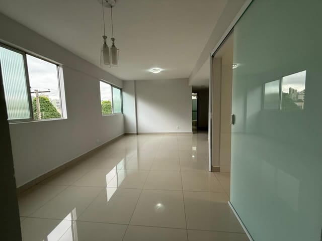 Apartamento com 73m² 3 quartos e 2 banheiros, à venda, no bairro Setor Aeroporto em Goiânia