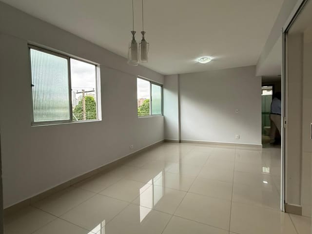 Apartamento com 73m² 3 quartos e 2 banheiros, à venda, no bairro Setor Aeroporto em Goiânia