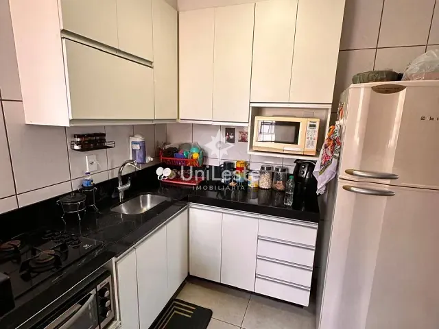 Apartamento 3 quartos e 2 banheiros, à venda, no bairro Guarani em Belo Horizonte