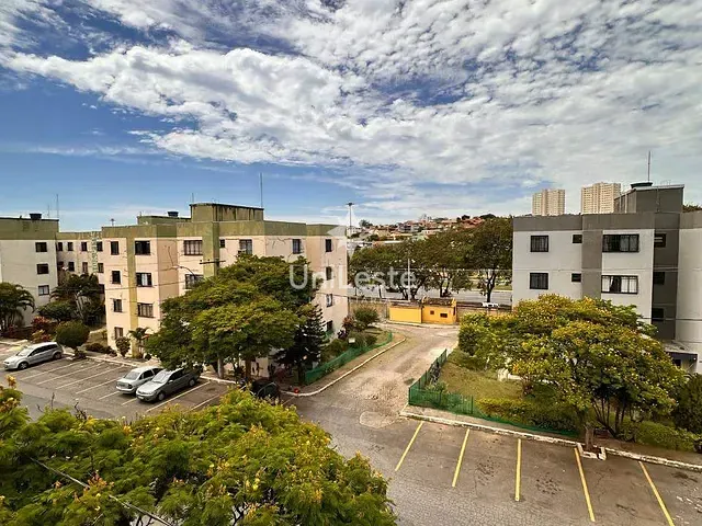 Apartamento 3 quartos e 2 banheiros, à venda, no bairro Guarani em Belo Horizonte