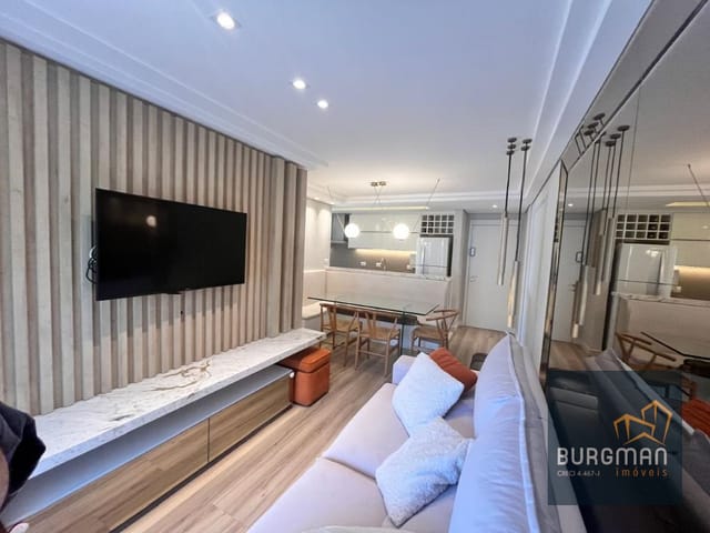 Apartamento 3 quartos e 2 banheiros, para alugar, no bairro Capão Raso em Curitiba
