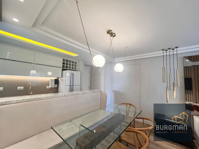Apartamento 3 quartos e 2 banheiros, para alugar, no bairro Capão Raso em Curitiba