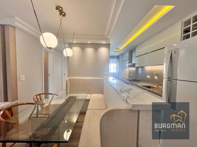 Apartamento 3 quartos e 2 banheiros, para alugar, no bairro Capão Raso em Curitiba