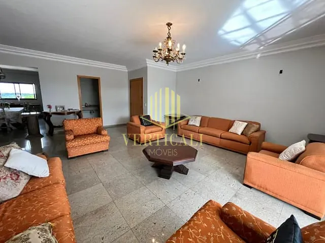 Apartamento com 240m² 4 quartos e 6 banheiros, à venda, no bairro Santa Rosa em Cuiabá