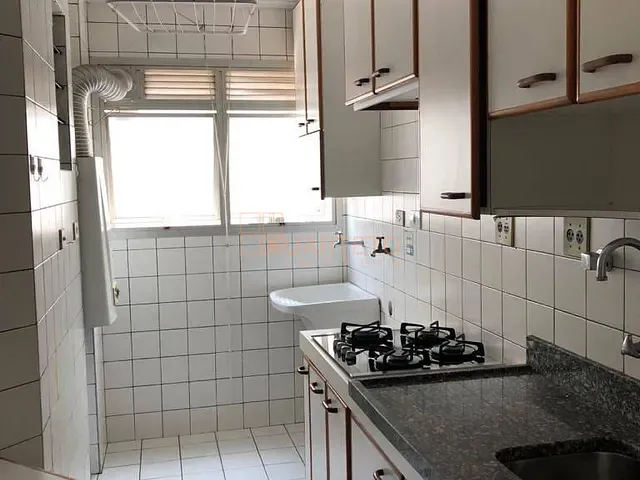Apartamento 2 quartos e 2 banheiros, à venda ou para alugar, no bairro Pinheiros em São Paulo