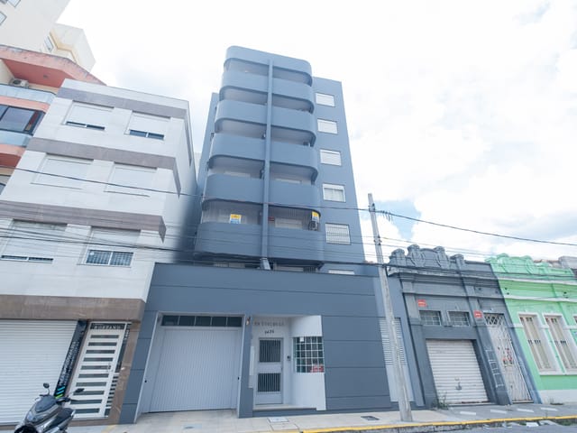 Apartamento 1 quarto e 1 banheiro, para alugar, no bairro Centro em Pelotas