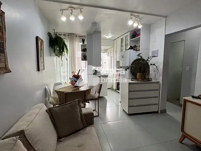 Apartamento 2 quartos e 1 banheiro, à venda, no bairro Asa Sul em Brasília
