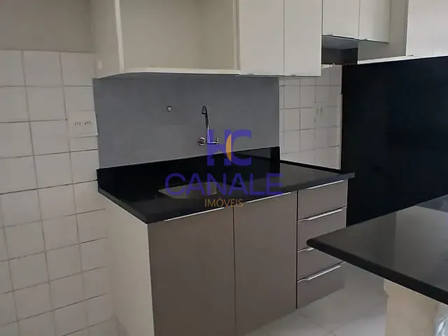 Apartamento com 47m² 2 quartos e 1 banheiro, para alugar, no bairro Jacarepaguá em Rio de Janeiro