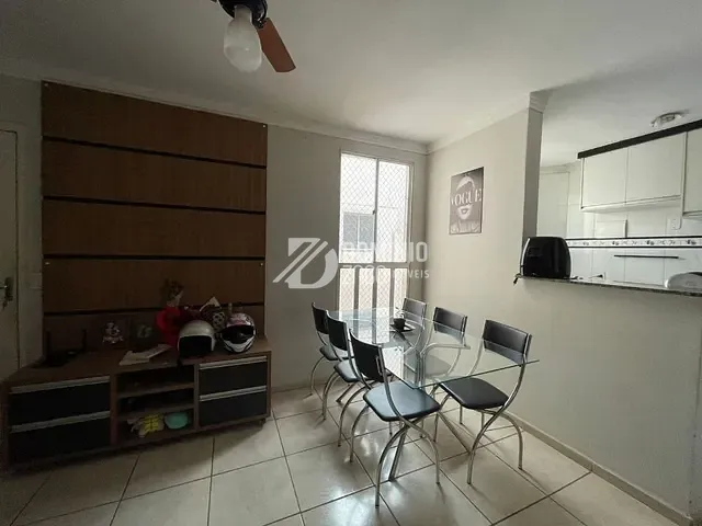 Apartamento 2 quartos e 1 banheiro, à venda, no bairro Fabrício em Uberaba