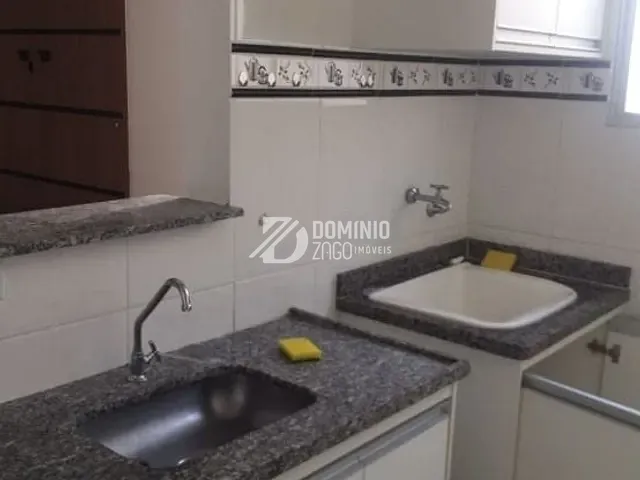 Apartamento 2 quartos e 1 banheiro, à venda, no bairro Fabrício em Uberaba