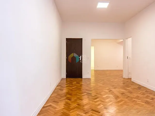 Apartamento com 164m² 3 quartos e 2 banheiros, à venda, no bairro Copacabana em Rio de Janeiro