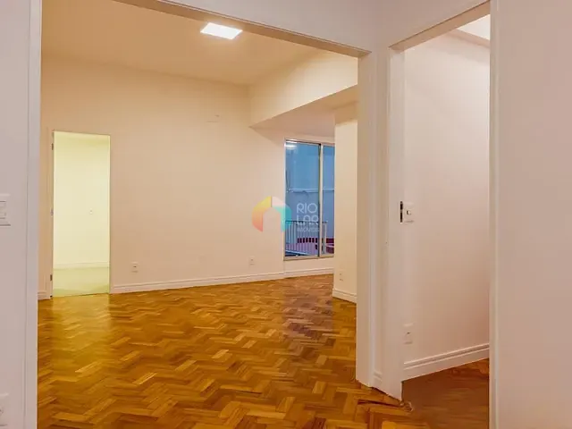 Apartamento com 164m² 3 quartos e 2 banheiros, à venda, no bairro Copacabana em Rio de Janeiro
