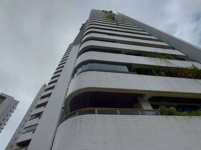 Foto do Apartamento - Apartamento à venda com 198m², 4 quartos sendo 3 suítes e 3 vagas no Edf. Assis Pedrosa, Parnamirim, Recife, PE | Tânia Macêdo Imóveis