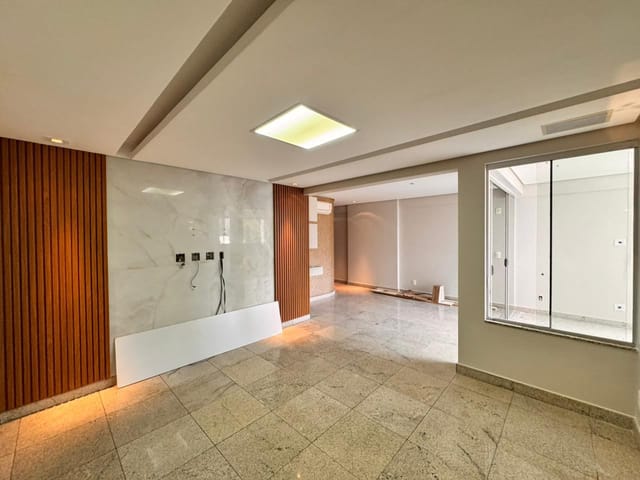 Apartamento com 174m² 4 quartos e 6 banheiros, à venda, no bairro Setor Bueno em Goiânia