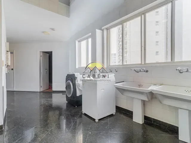 Apartamento com 609m² 4 quartos e 5 banheiros, à venda, no bairro Cerqueira César em São Paulo
