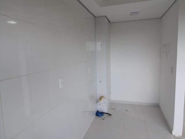 Apartamento com 100m² 2 quartos e 1 banheiro, à venda, no bairro Uvaranas em Ponta Grossa