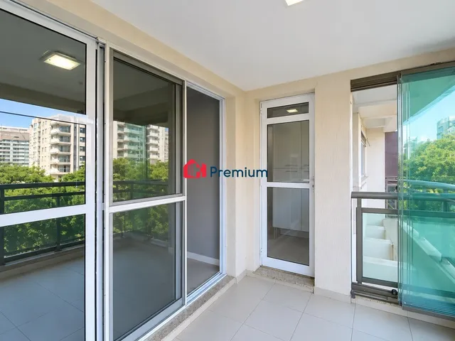 Apartamento 3 quartos e 3 banheiros, à venda, no bairro Jacarepaguá em Rio de Janeiro