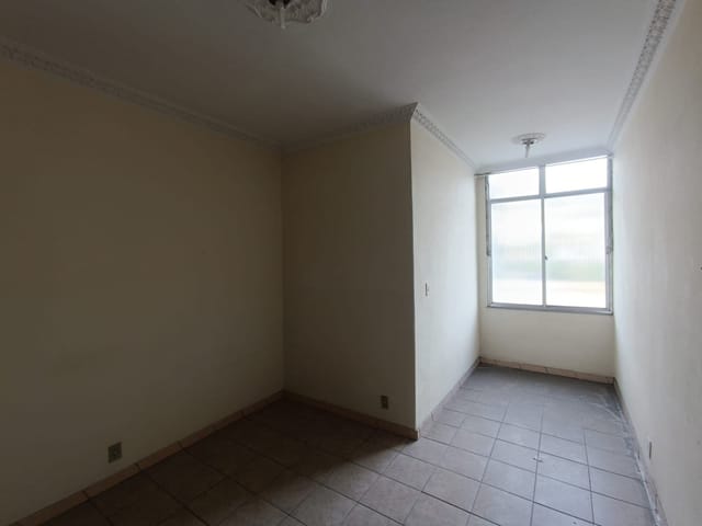 Apartamento com 63m² 2 quartos e 1 banheiro, à venda, no bairro Vila Militar em Rio de Janeiro