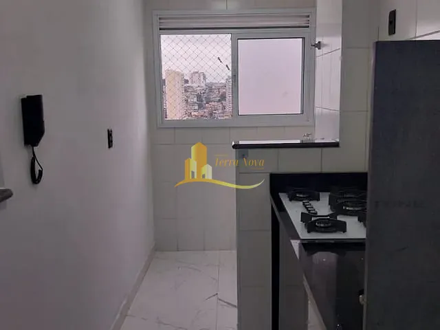 Apartamento 2 quartos e 1 banheiro, para alugar, no bairro Vila Carmosina em São Paulo