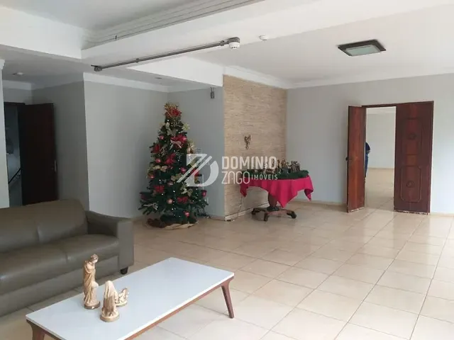 Apartamento com 217m² 3 quartos e 2 banheiros, à venda, no bairro Boa Vista em Uberaba