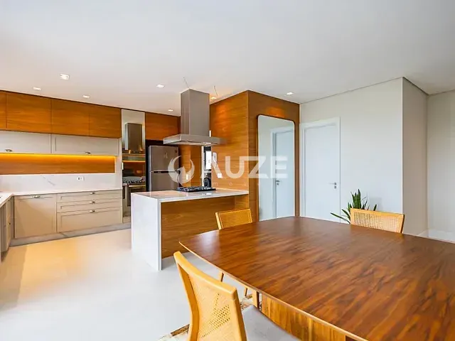 Apartamento com 150m² 3 quartos e 5 banheiros, à venda, no bairro Alto da Rua XV em Curitiba