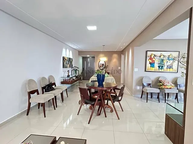 Apartamento 4 quartos e 2 banheiros, à venda, no bairro Graças em Recife
