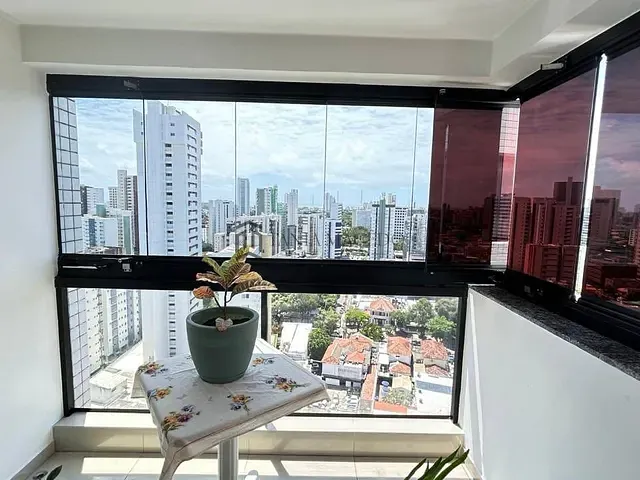 Apartamento 4 quartos e 2 banheiros, à venda, no bairro Graças em Recife
