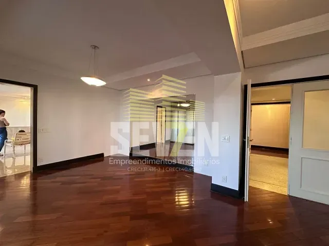 Apartamento com 420m² 4 quartos e 5 banheiros, para alugar, no bairro Vila Samaritana em Bauru