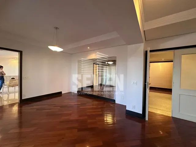 Apartamento com 420m² 4 quartos e 5 banheiros, para alugar, no bairro Vila Samaritana em Bauru