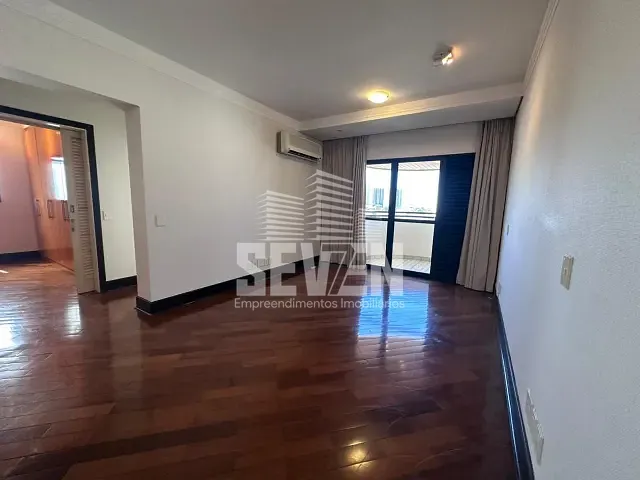 Apartamento com 420m² 4 quartos e 5 banheiros, para alugar, no bairro Vila Samaritana em Bauru