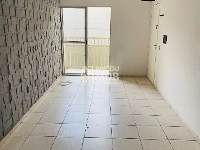 Apartamento 2 quartos e 1 banheiro, à venda, no bairro Parque Residencial Jundiaí em Jundiaí