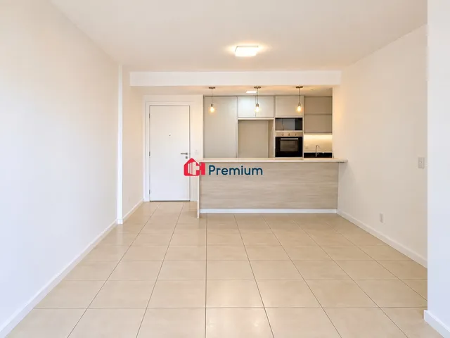 Apartamento 3 quartos e 2 banheiros, à venda, no bairro Jacarepaguá em Rio de Janeiro