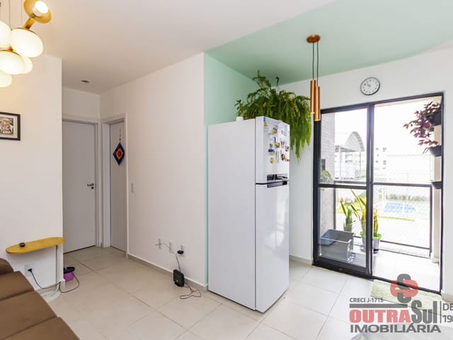 Apartamento 2 quartos e 1 banheiro, à venda, no bairro Pedro Moro em São José Dos Pinhais