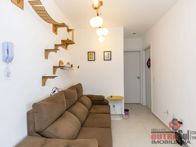Apartamento 2 quartos e 1 banheiro, à venda, no bairro Pedro Moro em São José Dos Pinhais