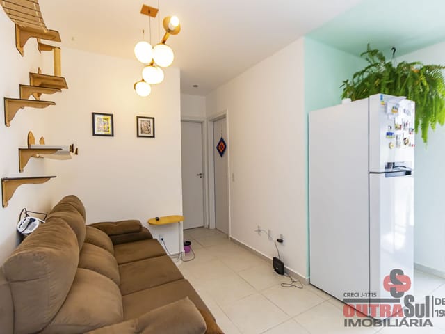 Apartamento 2 quartos e 1 banheiro, à venda, no bairro Pedro Moro em São José Dos Pinhais