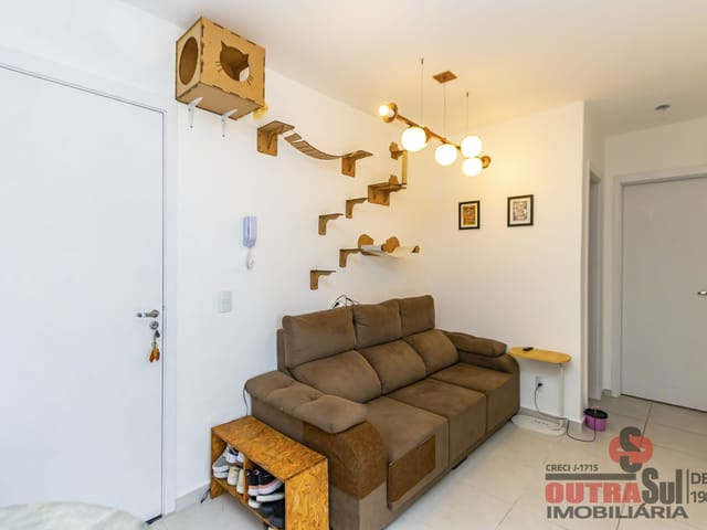 Apartamento 2 quartos e 1 banheiro, à venda, no bairro Pedro Moro em São José Dos Pinhais