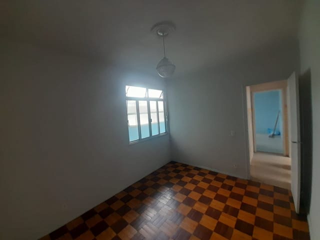 Apartamento com 80m² 2 quartos e 2 banheiros, para alugar, no bairro Vila Valqueire em Rio de Janeiro