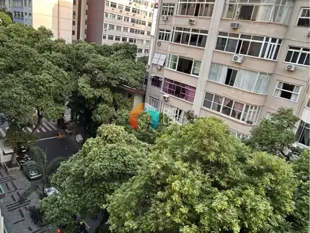 Apartamento com 70m² 2 quartos e 2 banheiros, à venda, no bairro Copacabana em Rio de Janeiro