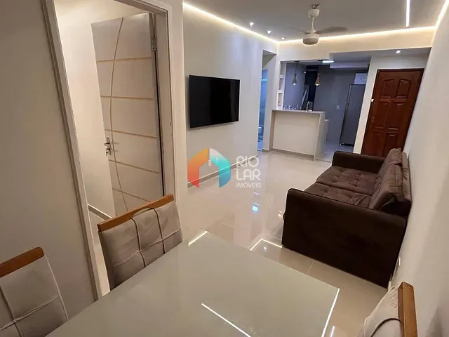 Apartamento com 70m² 2 quartos e 2 banheiros, à venda, no bairro Copacabana em Rio de Janeiro
