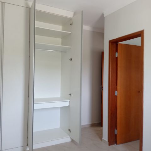 Apartamento 3 quartos e 3 banheiros, à venda, no bairro Santa Cecília em Pindamonhangaba
