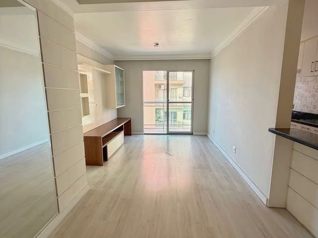 Apartamento com 61m² 2 quartos e 1 banheiro, à venda, no bairro Praça Seca em Rio de Janeiro