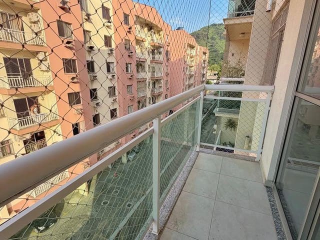 Apartamento com 61m² 2 quartos e 1 banheiro, à venda, no bairro Praça Seca em Rio de Janeiro