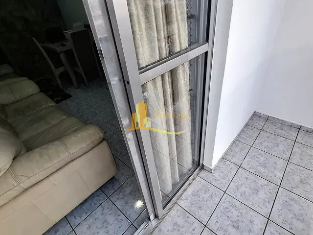 Apartamento 2 quartos e 1 banheiro, à venda, no bairro Vila Carmosina em São Paulo